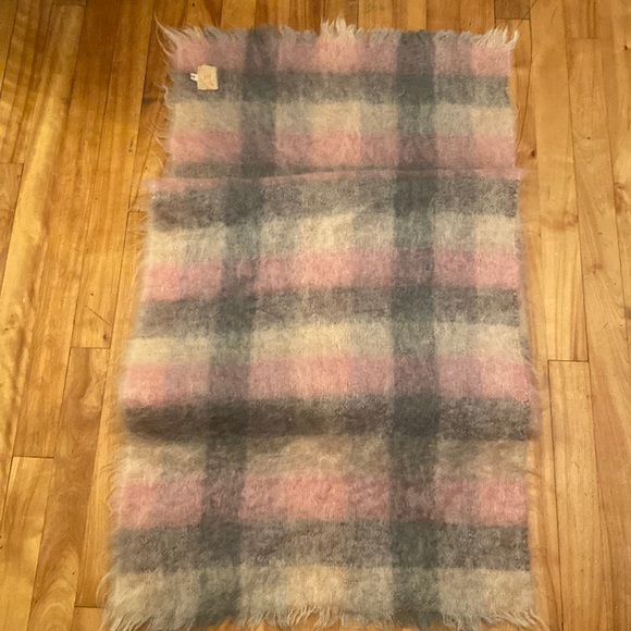 Vintage Hudson’s bay mohair wrap  Scarf - Picture 6 of 10